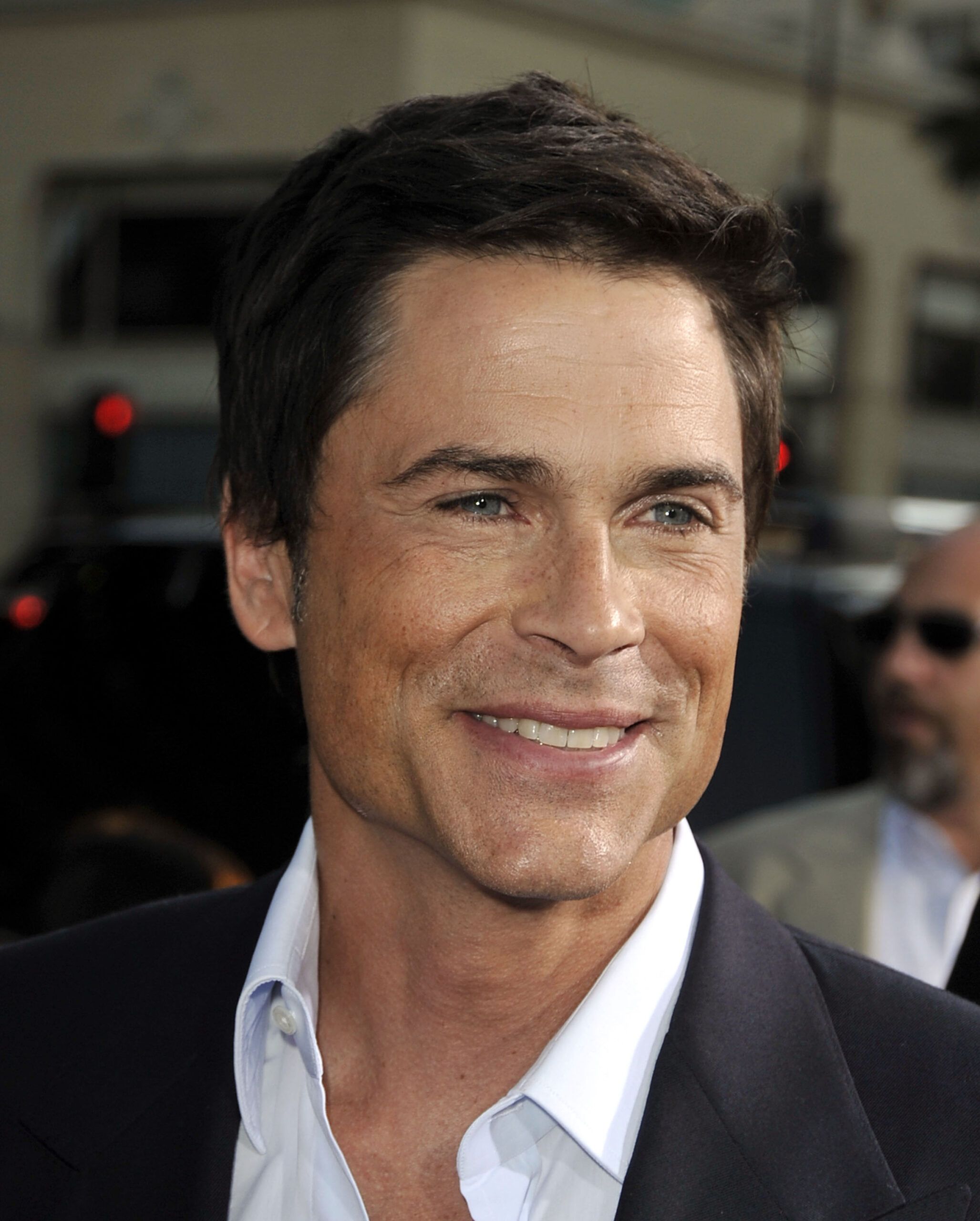 Rob Lowe opens up about his family's battle with cancer -- Guideposts